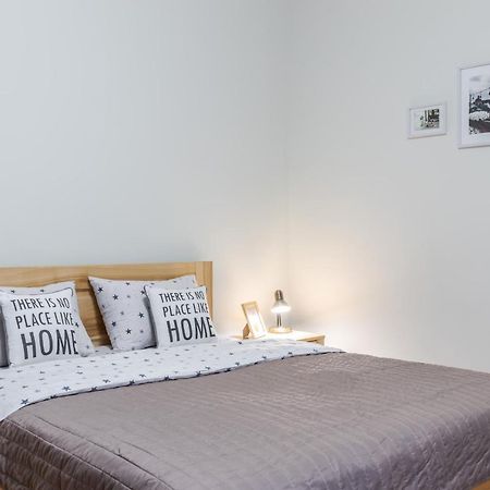 לבוב Inshiapartments On Teodora Square מראה חיצוני תמונה