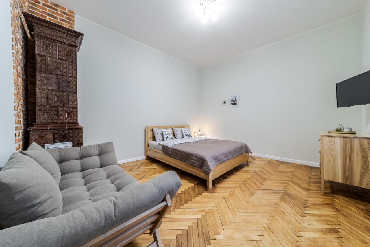 לבוב Inshiapartments On Teodora Square מראה חיצוני תמונה